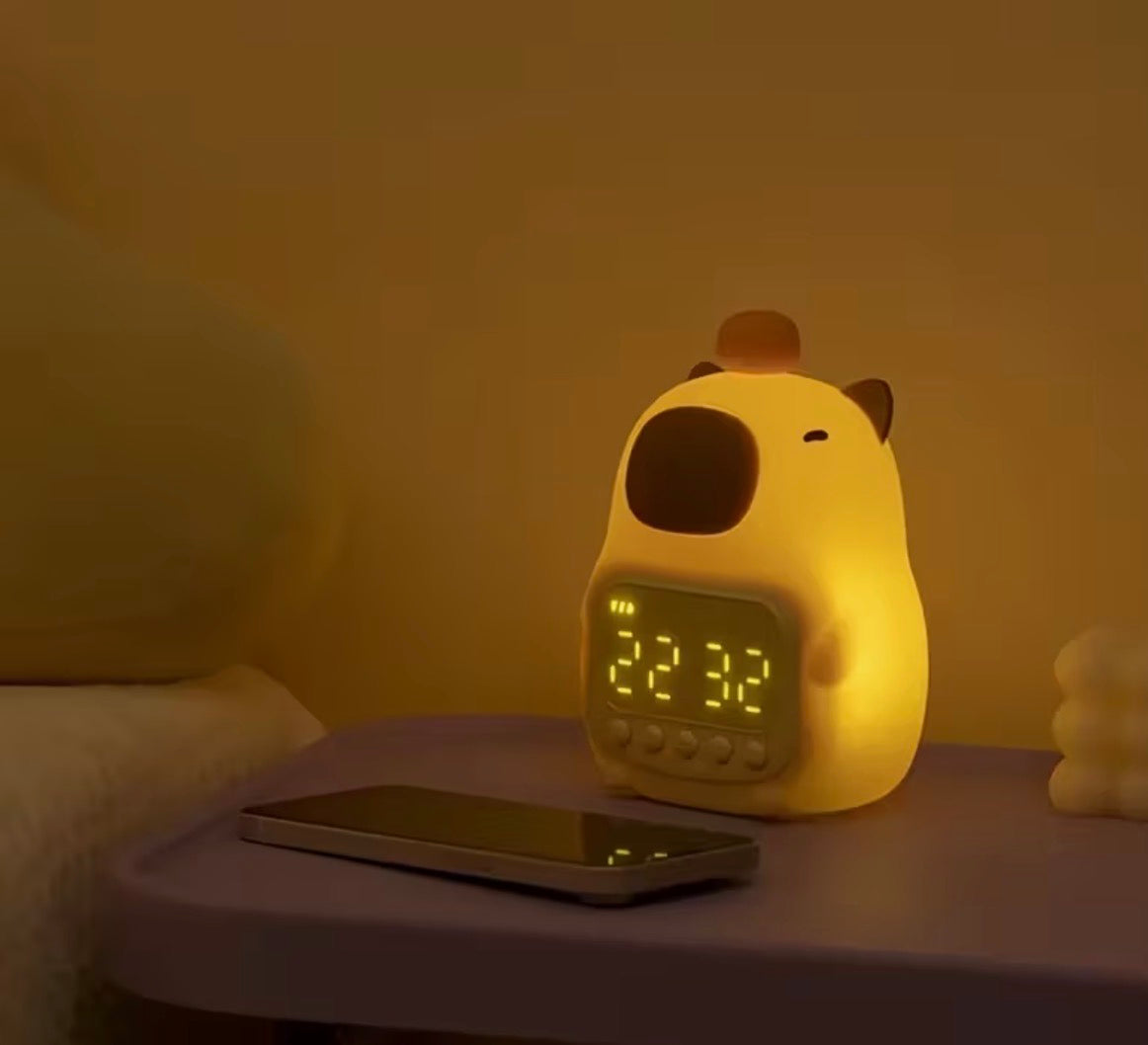 Niedlicher Wecker mit Nachtlicht